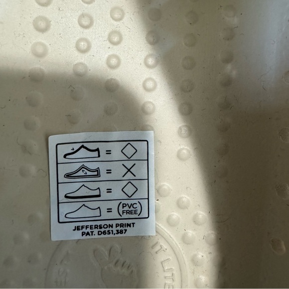 Native NWT Jefferson Print Sneakers - Picture 6 of 9